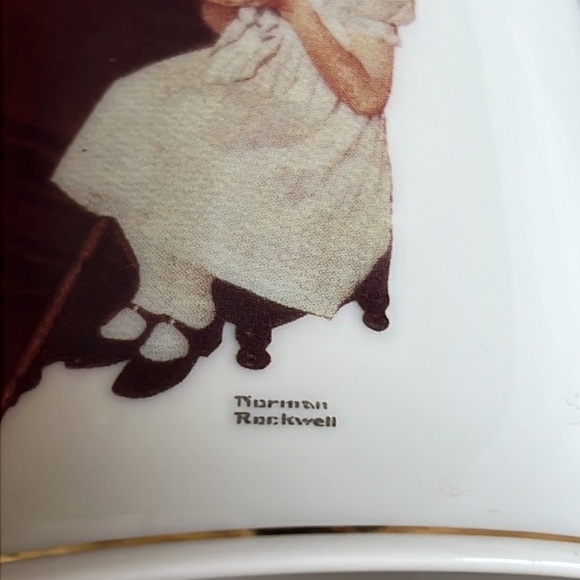 Norman Rockwell The Handkerchiefs Bell Vintage Collectible - Picture 2 of 7